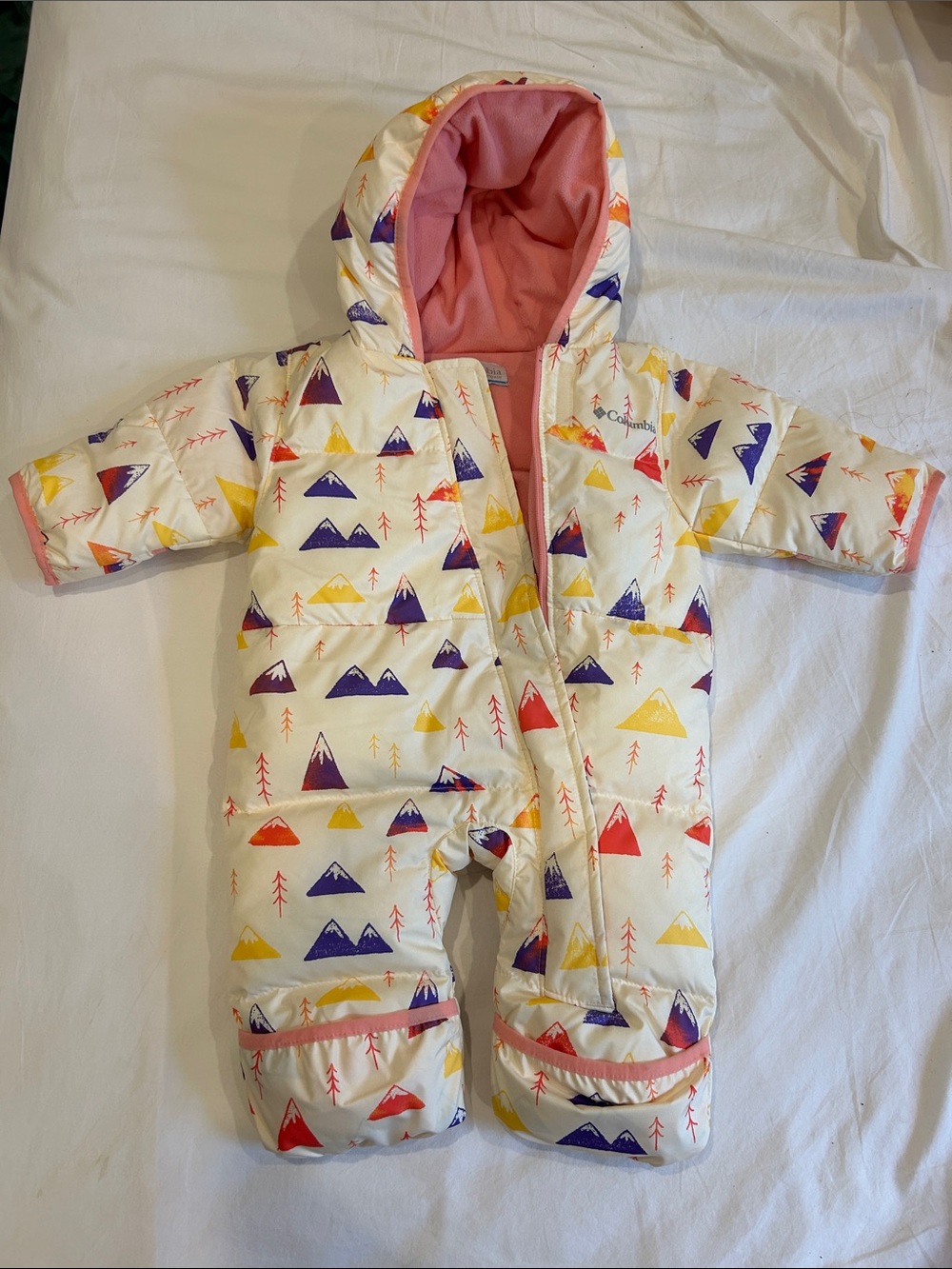 Columbia Snuggly Bunny Bunting size 3-6 months